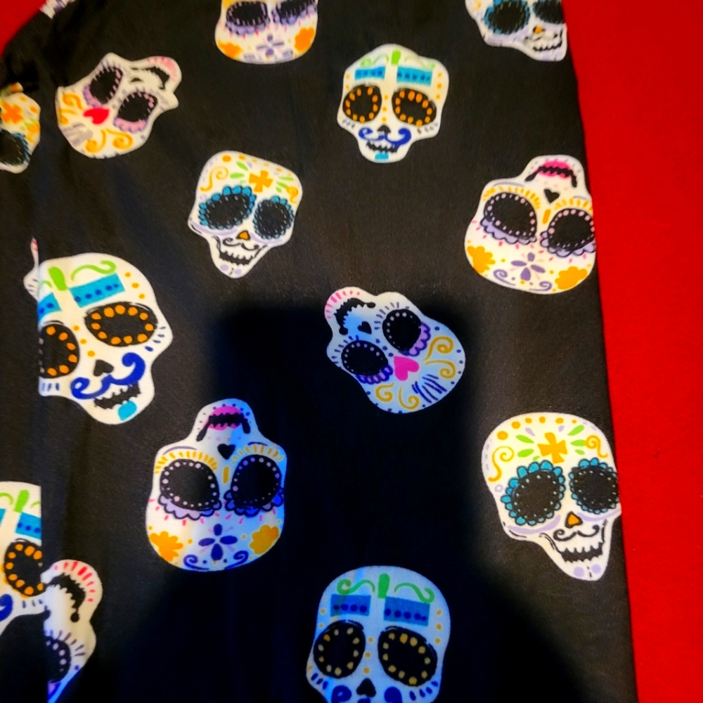 Skeleton/Skull capri leggings